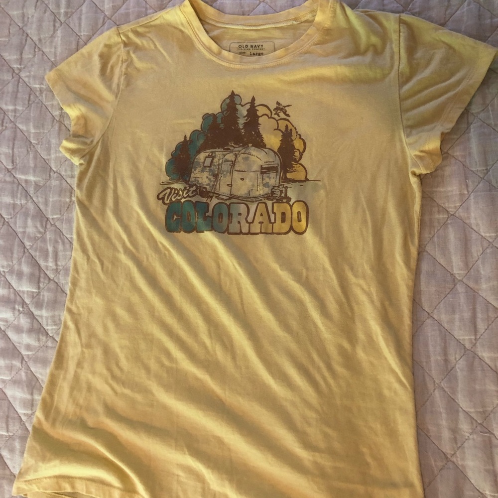 Old navy t shirt. Yellow. Size large-fits like a small